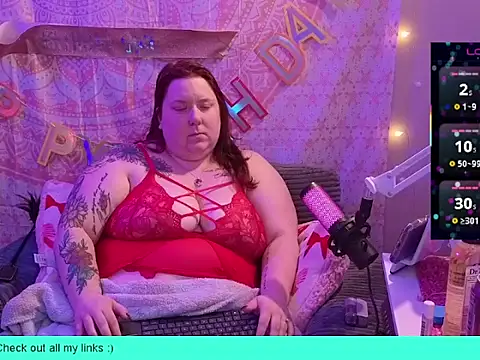 brookenicole3003 online show from 05-24-26, 07:46