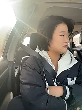 Snapshot of Fengbaby-555 chatting on 11-28-25, 02:36 Fengbaby-555 online show from 11-28-25, 02:36