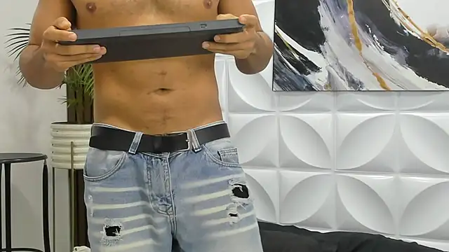 johan miller0 online show from 10-08-25, 10:51