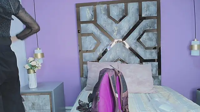 Electra Gosselin online show from 10-06-25, 12:13