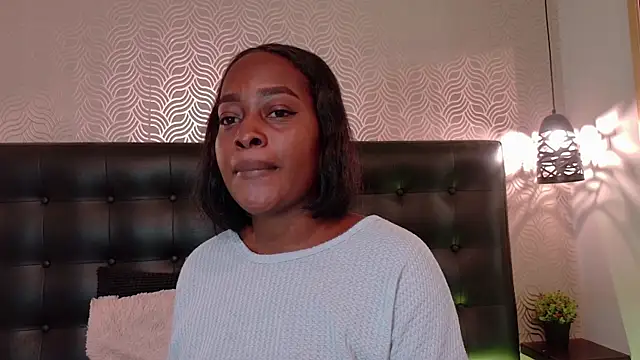 NaiaraMasson  online show from 04-27-26, 12:14