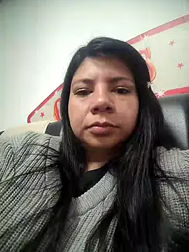 kinky momm online show from 11-05-25, 01:11