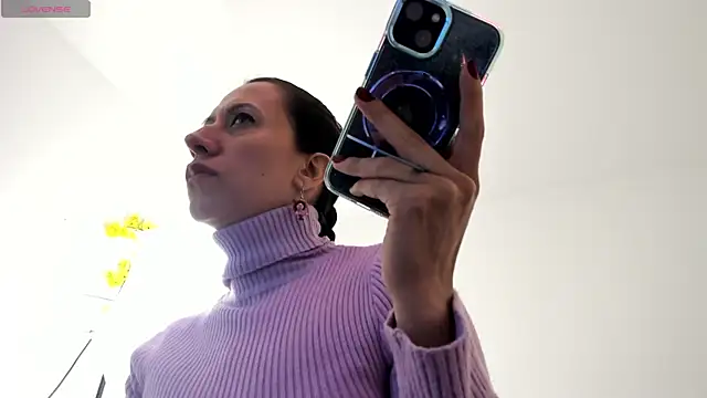 Biancamirage3 online show from 11-30-25, 06:39