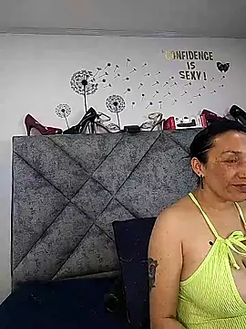 Snapshot of Shantey_Laurent chatting on 04-29-26, 04:44 Shantey Laurent online show from 04-29-26, 04:44