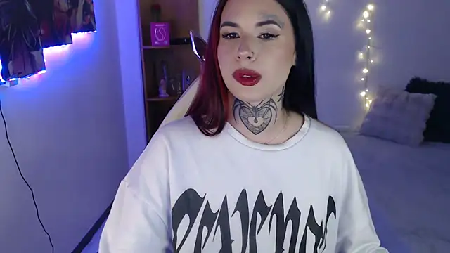 Maddy Vicius19 online show from 04-15-26, 03:35