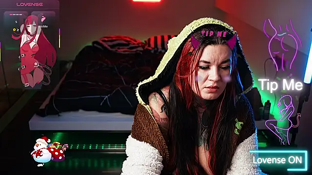 Snapshot of Sabien_DeMonia chatting on 10-19-25, 07:14 Sabien DeMonia online show from 10-19-25, 07:14