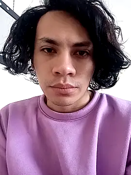 Snapshot of kittymutant99 chatting on 12-21-25, 02:24 kittymutant99 online show from 12-21-25, 02:24