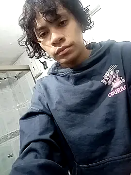 Snapshot of kittymutant99 chatting on 01-18-26, 01:37 kittymutant99 online show from 01-18-26, 01:37