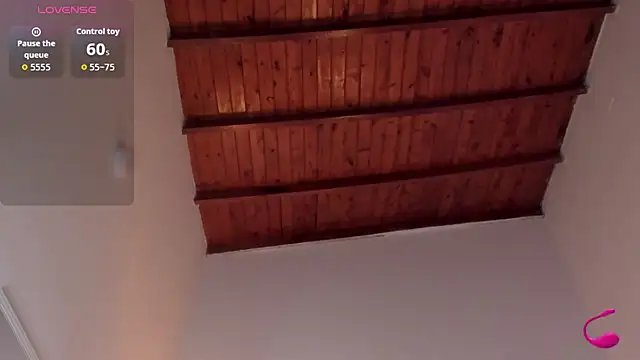 nicolehenna online show from 10-08-25, 01:36