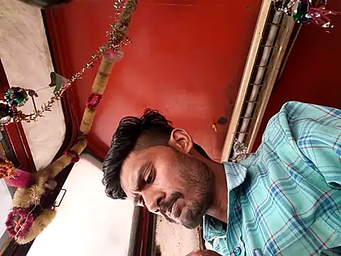 Snapshot of hotbabaji12 chatting on 04-10-26, 07:35 hotbabaji12 online show from 04-10-26, 07:35