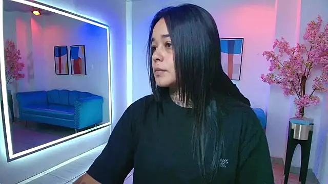 Black roseee online show from 05-21-26, 03:46