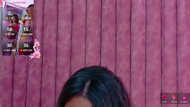 Snapshot of Rossie-Cameron chatting on 11-14-25, 01:32 Rossie-Cameron online show from 11-14-25, 01:32