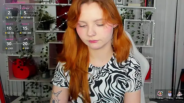 Snapshot of AlisHanson chatting on 11-15-25, 11:07 AlisHanson online show from 11-15-25, 11:07