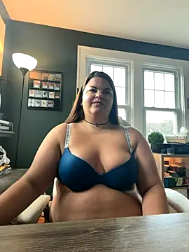 PlayWithBrittany online show from 10-24-25, 01:29