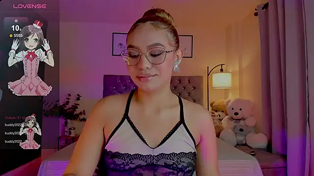 Snapshot of OxanaFedorova1- chatting on 05-16-26, 09:24 OxanaFedorova1- online show from 05-16-26, 09:24