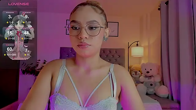 Snapshot of OxanaFedorova1- chatting on 05-22-26, 08:14 OxanaFedorova1- online show from 05-22-26, 08:14