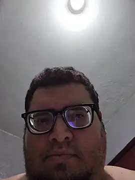 Santiagoqro85 online show from 01-09-26, 12:46