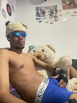 Snapshot of Teito69 chatting on 09-17-25, 04:36 Teito69 online show from 09-17-25, 04:36