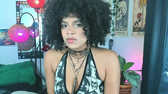 Snapshot of Raven_luv chatting on 11-24-25, 10:31 Raven luv online show from 11-24-25, 10:31