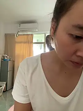 Snapshot of wly2028 chatting on 09-16-25, 06:14 wly2028 online show from 09-16-25, 06:14