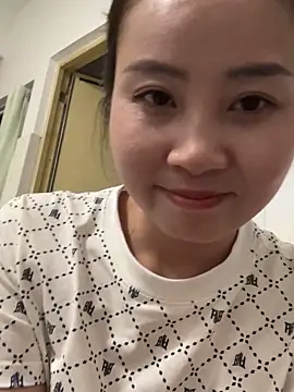 Snapshot of wly2028 chatting on 09-26-25, 04:44 wly2028 online show from 09-26-25, 04:44