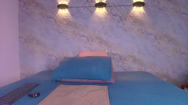 abbyrouss  online show from 11-13-25, 03:05