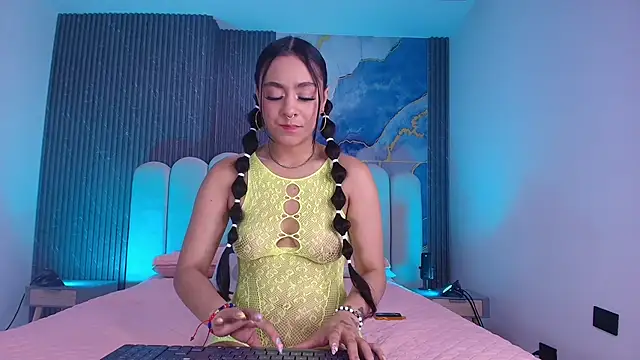 abbyrouss  online show from 04-17-26, 03:09