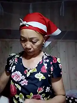 Snapshot of -Xuka-200 chatting on 11-04-25, 11:31 -Xuka-200 online show from 11-04-25, 11:31