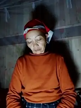 Snapshot of -Xuka-200 chatting on 11-14-25, 12:48 -Xuka-200 online show from 11-14-25, 12:48