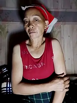 Snapshot of -Xuka-200 chatting on 11-16-25, 12:33 -Xuka-200 online show from 11-16-25, 12:33