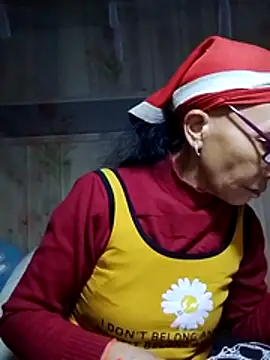 Snapshot of -Xuka-200 chatting on 11-30-25, 12:53 -Xuka-200 online show from 11-30-25, 12:53