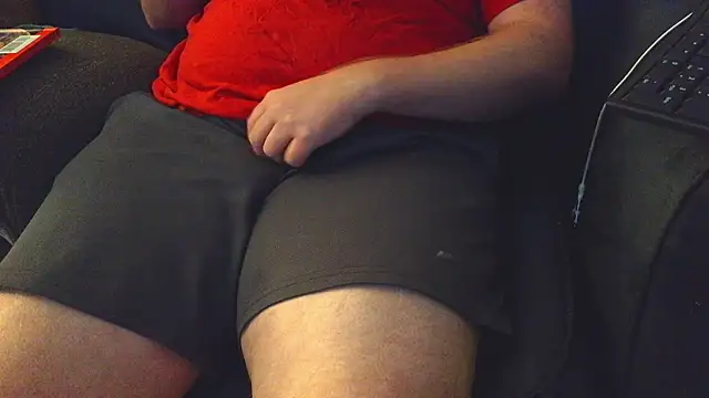 thighguy30 online show from 10-20-25, 05:13