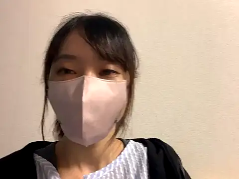 Snapshot of ituki_0415 chatting on 10-19-25, 05:46 ituki 0415 online show from 10-19-25, 05:46