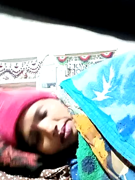 Snapshot of Cm_pooja chatting on 12-22-25, 07:33 Cm pooja online show from 12-22-25, 07:33