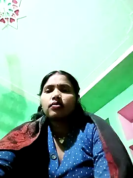 Snapshot of Cm_pooja chatting on 02-10-26, 06:45 Cm pooja online show from 02-10-26, 06:45