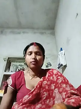 Snapshot of Cm_pooja chatting on 05-19-26, 04:02 Cm pooja online show from 05-19-26, 04:02