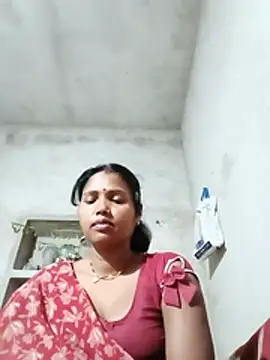 Snapshot of Cm_pooja chatting on 05-20-26, 07:42 Cm pooja online show from 05-20-26, 07:42