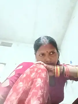 Snapshot of Cm_pooja chatting on 05-23-26, 06:45 Cm pooja online show from 05-23-26, 06:45
