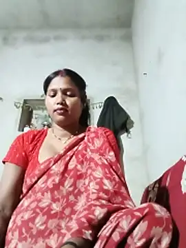 Snapshot of Cm_pooja chatting on 06-06-26, 05:06 Cm pooja online show from 06-06-26, 05:06