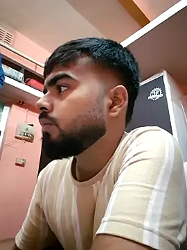 Snapshot of soniriyaa010101 chatting on 11-08-25, 01:11 soniriyaa010101 online show from 11-08-25, 01:11