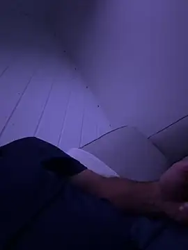 Snapshot of jimi69massage chatting on 09-11-25, 05:18 jimi69massage online show from 09-11-25, 05:18