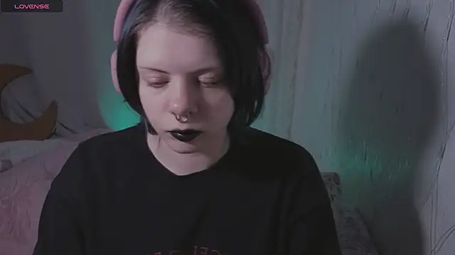 Alice Zev online show from 05-14-26, 06:04