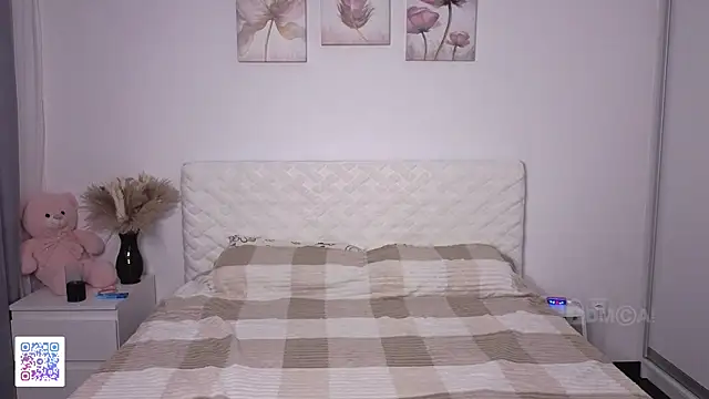 Snapshot of Dangerouss_Lady chatting on 09-25-25, 04:05 Dangerouss Lady online show from 09-25-25, 04:05