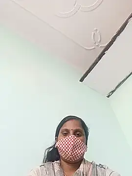 Snapshot of Hotty-arohi chatting on 11-16-25, 10:21 Hotty-arohi online show from 11-16-25, 10:21