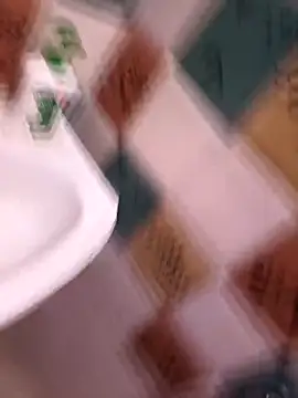 Snapshot of Chanderi19 chatting on 09-29-25, 04:34 Chanderi19 online show from 09-29-25, 04:34