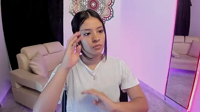 Candy fox 19 online show from 03-11-26, 04:13