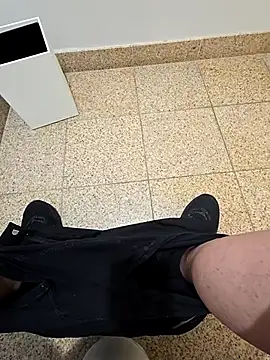 maxelbueno online show from 10-06-25, 07:55