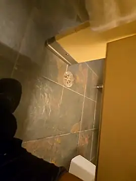 maxelbueno online show from 10-20-25, 09:26