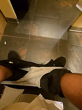 maxelbueno online show from 11-01-25, 08:33