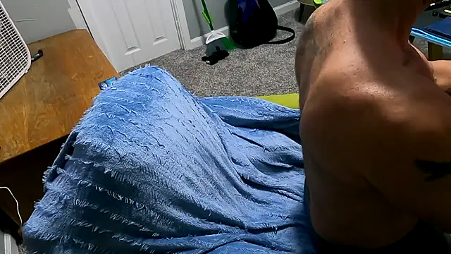 Mickelangello75 online show from 11-02-25, 05:54